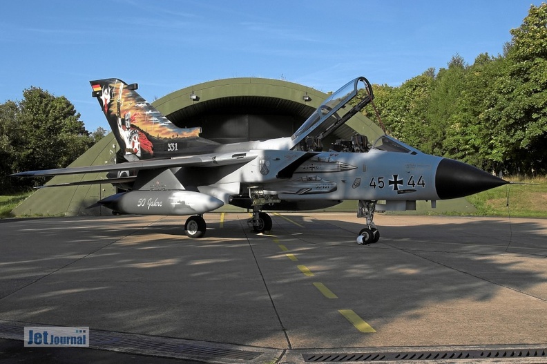 4544_tornado_ids_jabog33_20130428_1572204019.jpg