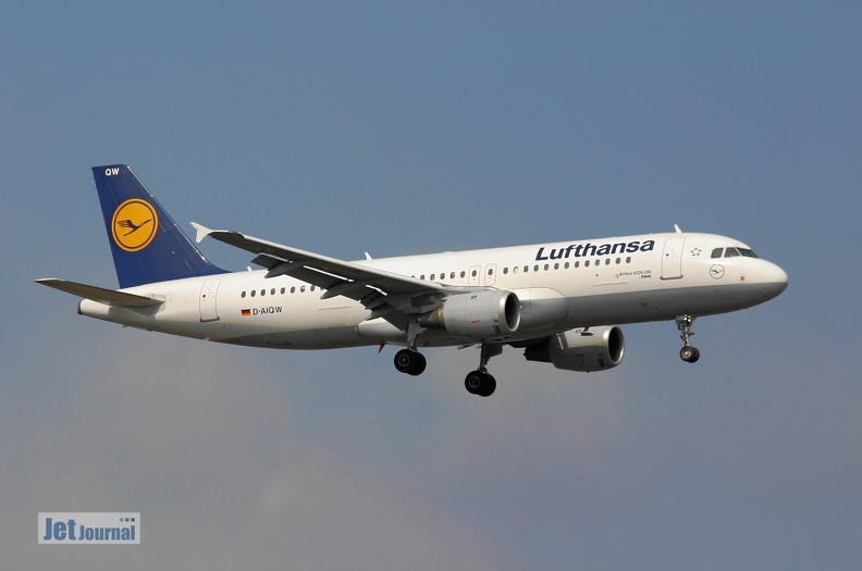 d-aiqw_a320-211_kleve_lufthansa_20131223_1128645133.jpg