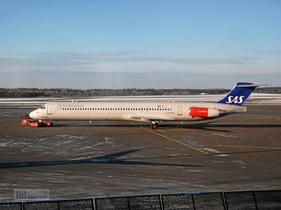 LN-RMR MD-81 SAS ARN