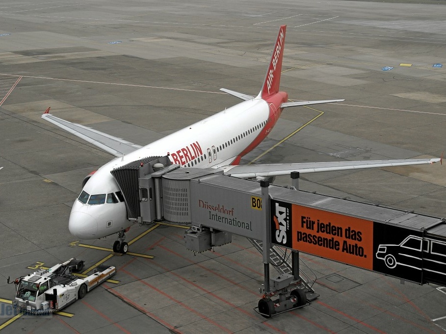 D-ALTJ A320-214 LTU mit AB Farben (1095 Besuche) D-ALTJ A320-214 LTU mit AB Farben