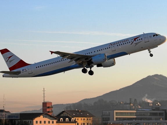 OE-LBE Wachau A321-211 AUA Salzburg SZG (просмотров: 1947) OE-LBE Wachau A321-211 AUA Salzburg SZG