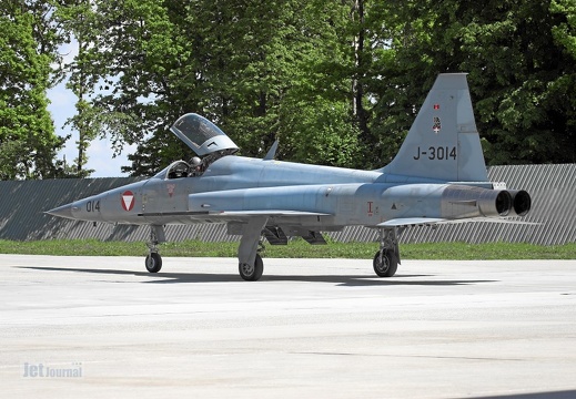J-3014 F-5E Graz