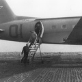 Iljuschin Il-14, 01 (1641 Besuche) NVA Offiziere verlassen eine Il-14 auf einem Truppenübungsplatz in der UdSSR. (ca. 1970-er / Anfang... Iljuschin Il-14, 01