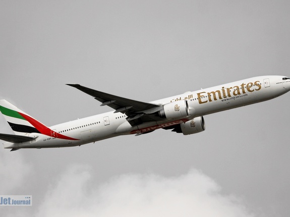 A6-EBV, Boeing B777-31HER, Emirates