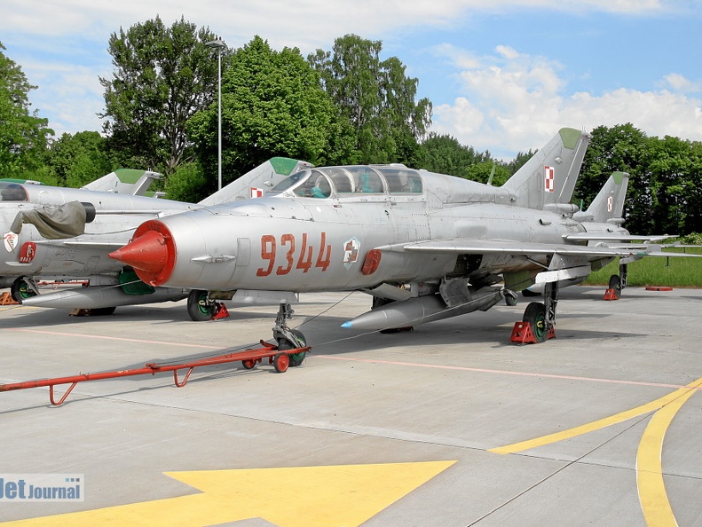 9344 MiG-21UM Malbork (825 visits) 9344 MiG-21UM Malbork