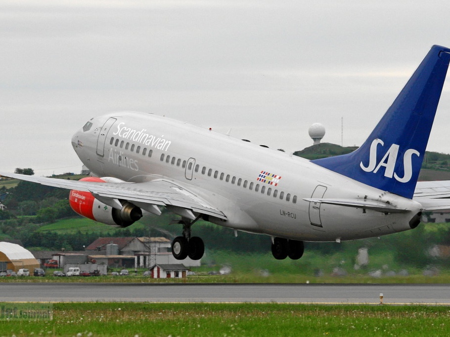 LN-RCU B737-683 SAS