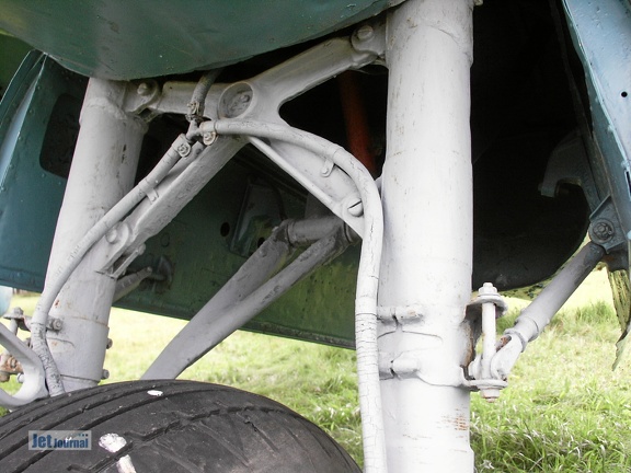 Petljakow Pe-2, Hauptfahrwerksbein (1466 відвідувань) Petljakow Pe-2, Hauptfahrwerksbein