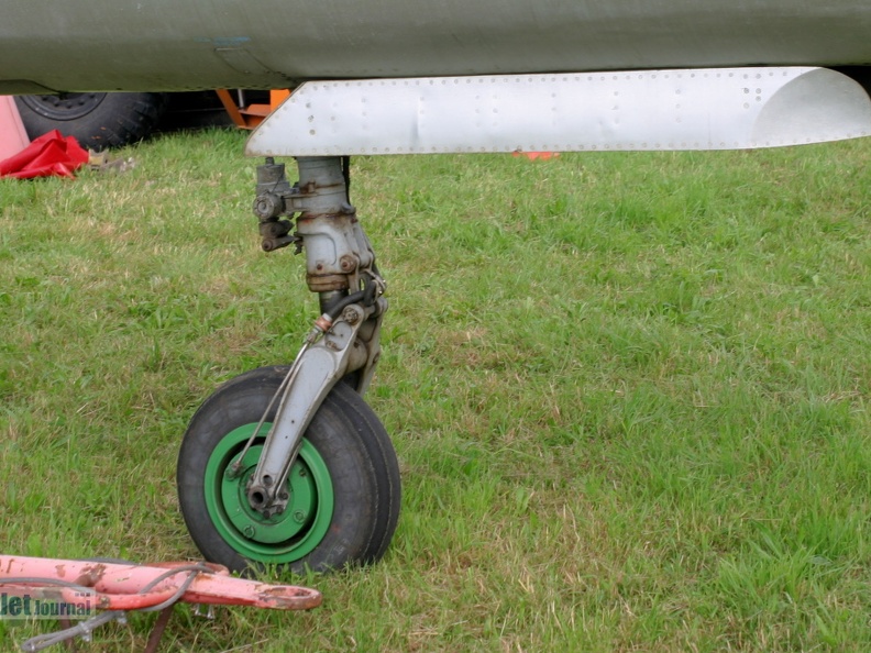 MiG-21SMT, Bugfahrwerk (1401 visitas) MiG-21SMT, Bugfahrwerk