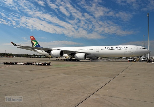 ZS-SNG A340-642 South African Airways