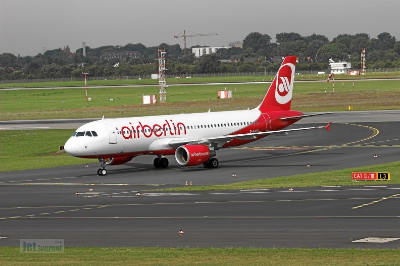 d-abdp_a320-214_air_berlin_20130414_1531698518.jpg