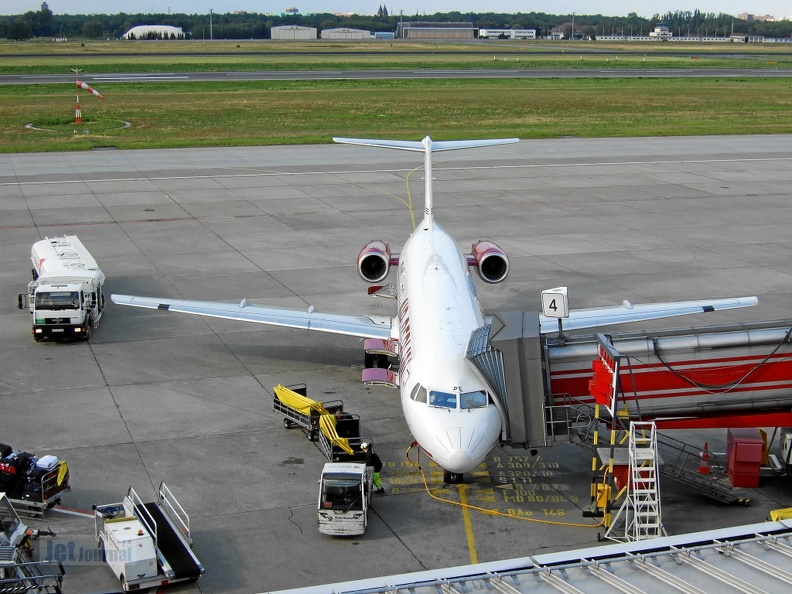 D-AGPE Fokker 100 Air Berlin TXL