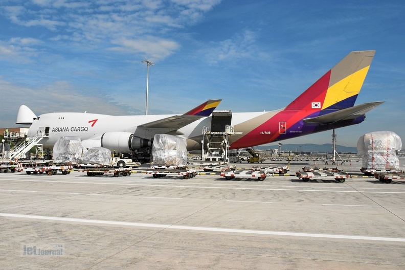 hl7419_b747-48efscd_asiana_airlines_20140720_1874315643.jpg