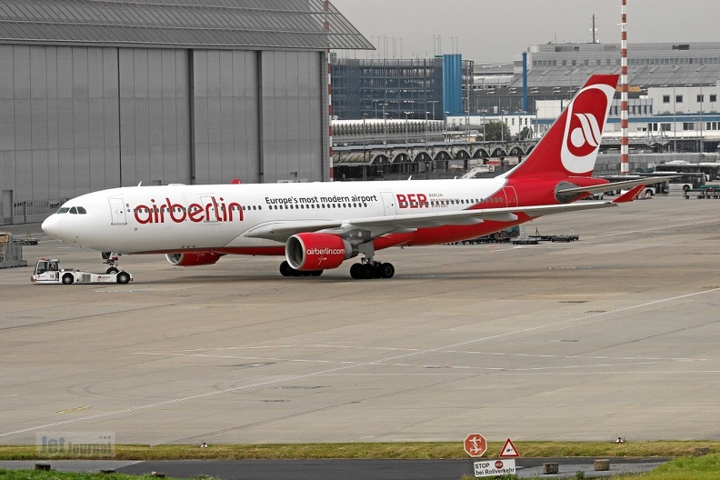 d-alpi_a330-223_air_berlin_20130414_1729410002.jpg