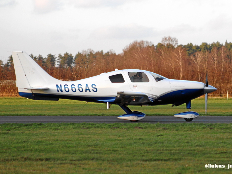 N666AS, Columbia 400
