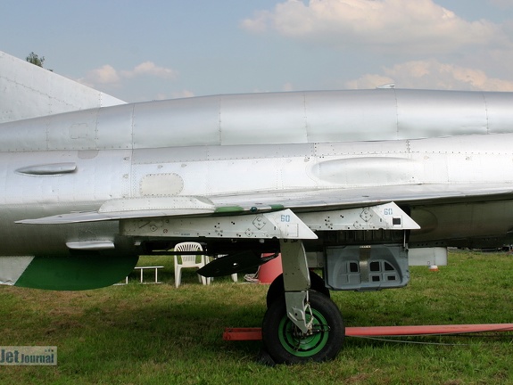 MiG-21SMT, Seitenansicht