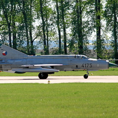 4175 MiG-21MFN 211tl CzAF (817 visits) Open Day Caslav 2005 4175 MiG-21MFN 211tl CzAF