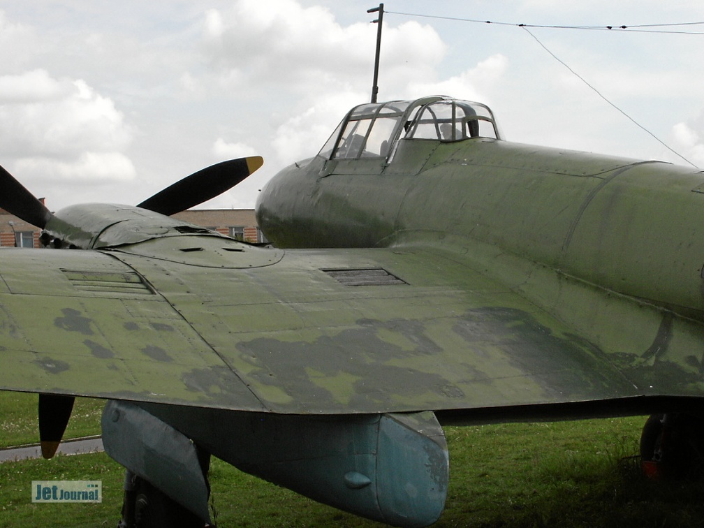 Petljakow Pe-2, mittlerer Rumpf und Tragflächenmittelstück