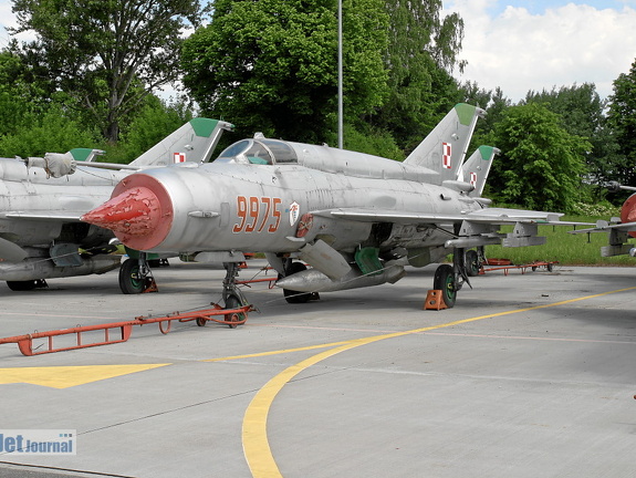 9975 MiG-21bis Malbork (860 visitas) 9975 MiG-21bis Malbork