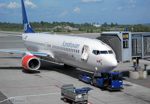 LN-RRE B737-85P SAS OSL