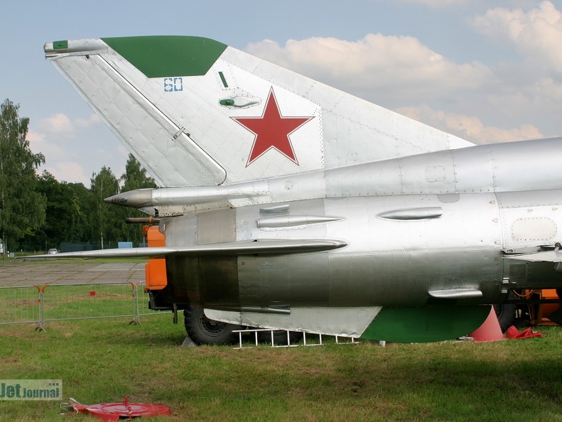 MiG-21SMT, Heckansicht (1485 visitas) MiG-21SMT, Heckansicht