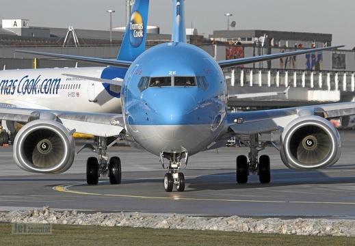 G-FDZE B737-8K5 Thomsonfly Salzburg SZG