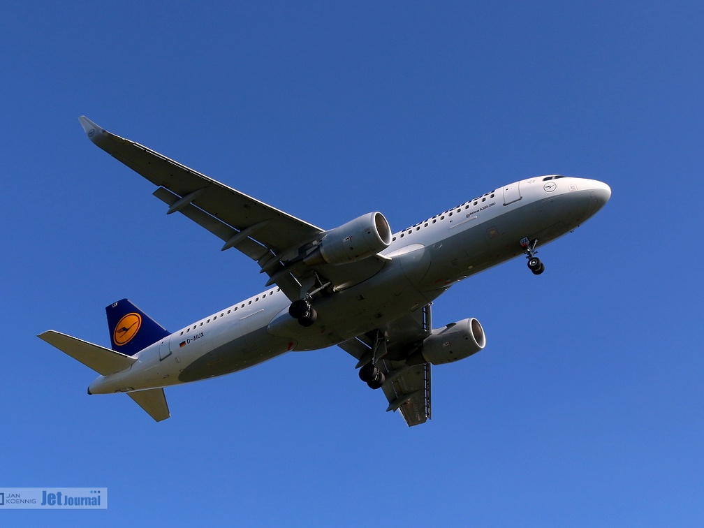 D-AIUX, Airbus A320-214