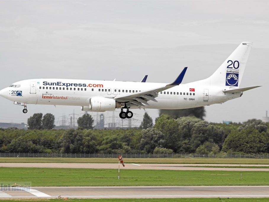 TC-SNH B737-8FH Sun Express (1450 visites) TC-SNH B737-8FH Sun Express