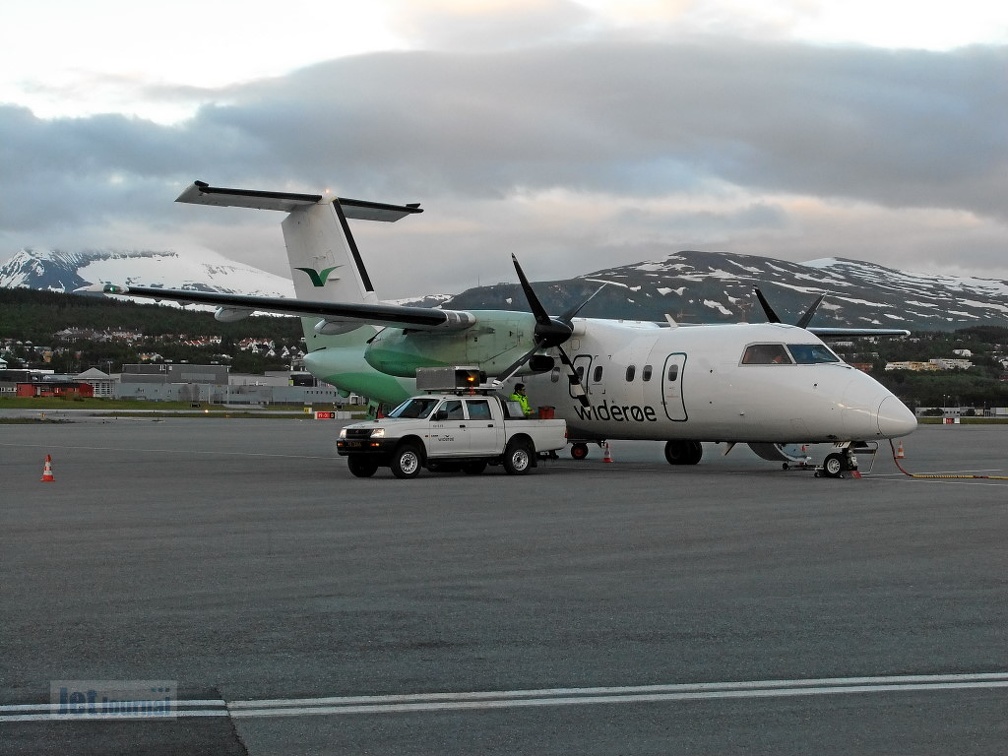 LN-WIU DHC-8-102A Widerøe TOS (4551 visites) LN-WIU DHC-8-102A Widerøe TOS