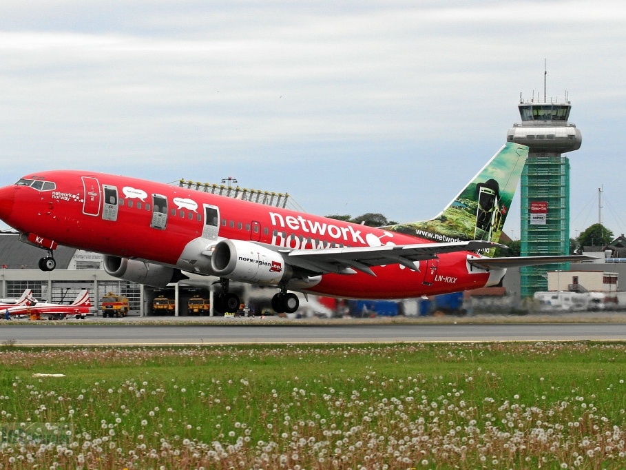 LN-KKX B737-332 Norwegian Air Shuttle