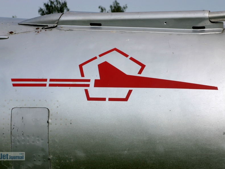MiG-21SMT, Bug (1500 visitas) Bedeutung des Aufklebers: "Flugzeug in sehr gutem Wartungszustand!" (Ob das noch stimmt...?) MiG-21SMT, Bug