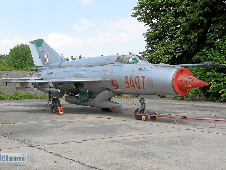 9407 MiG-21bis Malbork (891 visits) 9407 MiG-21bis Malbork