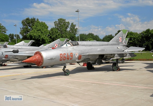 8649 MiG-21bis Malbork (803 visingar) 8649 MiG-21bis Malbork