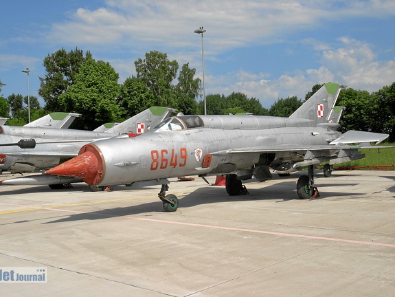 8649 MiG-21bis Malbork (812 odwiedzin) 8649 MiG-21bis Malbork