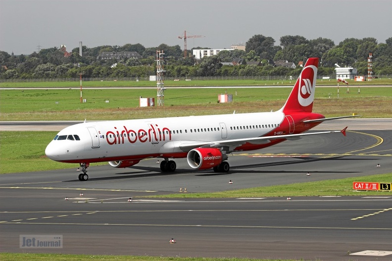 d-abca_a321-211_air_berlin_20130414_2053637875.jpg