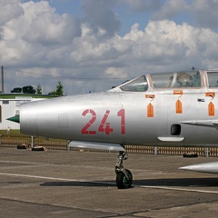 MiG-21US, ex. 246 NVA, Stendal/Borstel (2312 Besuche) Die taktische Nummer und das Hoheitszeichen sind leider falsch. MiG-21US, ex. 246 NVA, Stendal/Borstel