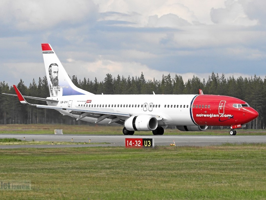LN-DYI B737-8JP Aasmund Olavsson Vinje (просмотров: 2302) LN-DYI B737-8JP Aasmund Olavsson Vinje