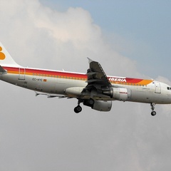 EC-HYC A320-214 Ciudad de Centa Iberia