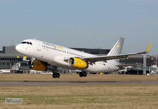 EC-MBT, A320 Vueling