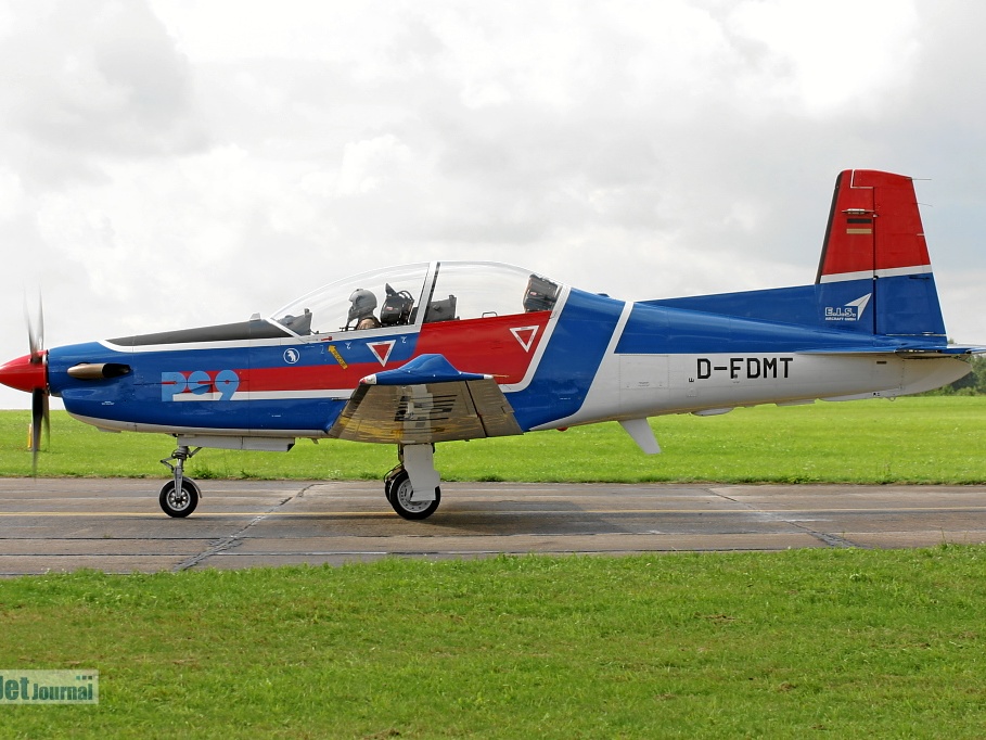 D-FDMT, PC-9B (2095 visites) Flugtag Stendal/ Borstel 2010, D-FDMT, PC-9B
