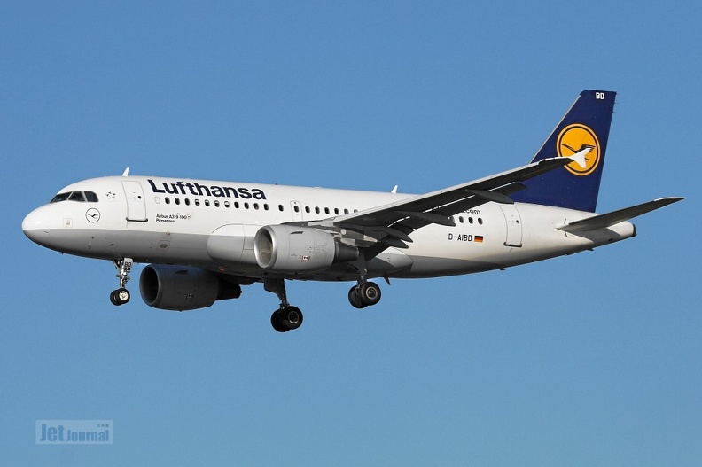 d-aibd_a319-112_20170204_2060086410.jpg