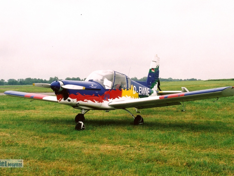 D-EWNE, Z-42MU (2502 visites) Stendal/Borstel 2002 D-EWNE, Z-42MU
