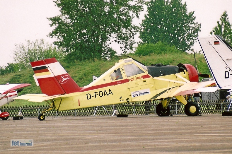 pzl106-dfoaa-2002-3-10c_20111227_1010775840.jpg