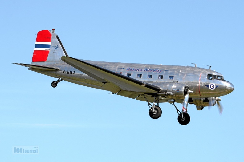 ln-wnd_douglas_c-53d_dakota_norway_20131229_1853107878.jpg