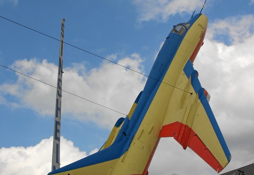 FAKE 798 25+20 ex LSK 704 Su-22M-4 Fitter-K Pic3 (2964 visitas) FAKE 798 25+20 ex LSK 704 Su-22M-4 Fitter-K Pic3