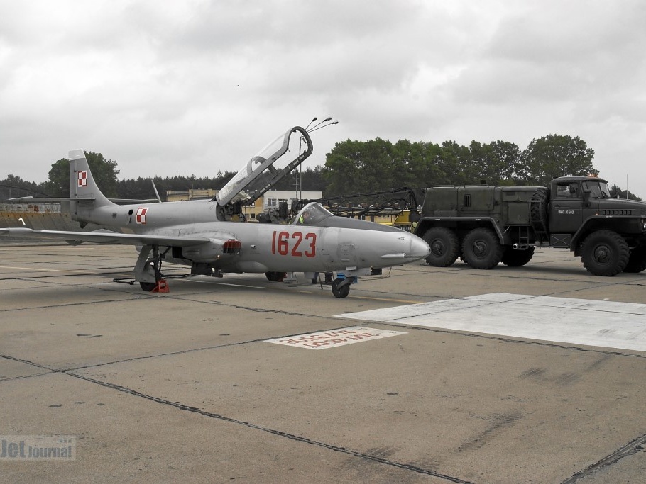 1623 PZL TS-11bisDF Iskra 40elt Swidwin (3667 Besuche) 1623 PZL TS-11bisDF Iskra 40elt Swidwin