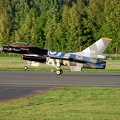 J-055 F-16AM Landung (2106 Besuche) Lentajien Juhannus Midnight Sun Airshow 2006 Kauhava Finnland J-055 F-16AM Landung