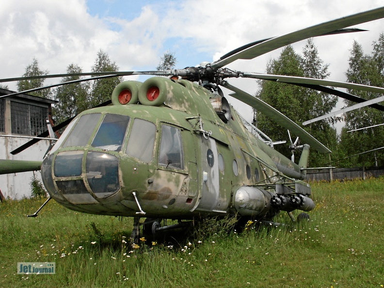 Mil Mi-8T, 25 gelb