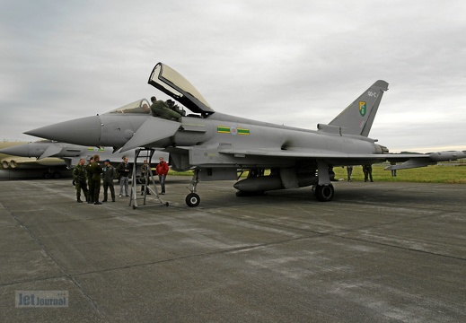 ZJ922 QO-C Typhoon F2 3sq