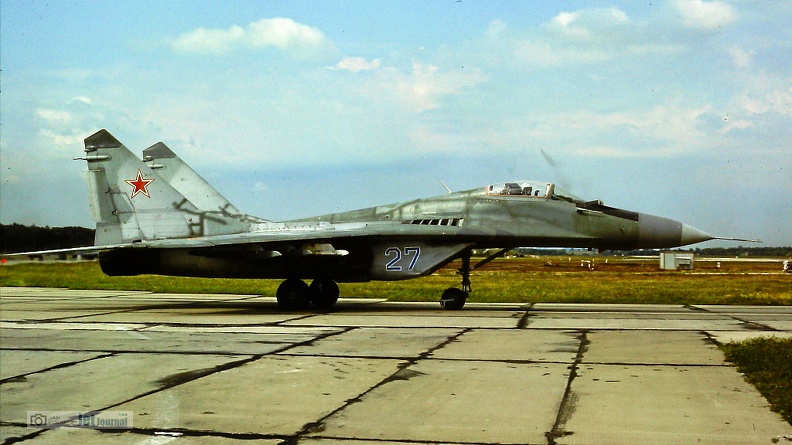 mig29-27blau-jetjournal2016-10c_20161225_2086665022.jpg