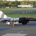 J-055 F-16AM RNLAF (1993 Besuche) Lentajien Juhannus Midnight Sun Airshow 2006 Kauhava Finnland J-055 F-16AM RNLAF